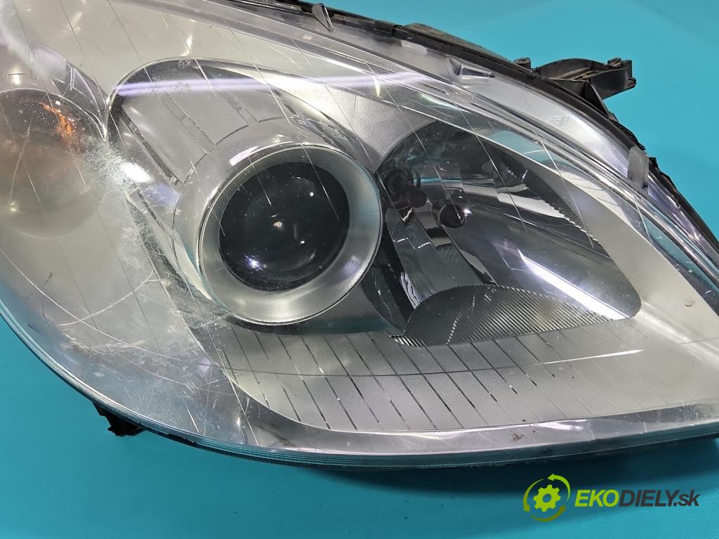 Mercedes B W245 2005-2011 2.0 cdi 140 HP automatic 103 kW 1992 cm3 5- Reflektor: pravý A1698207861 (Svetlo predné pravé)