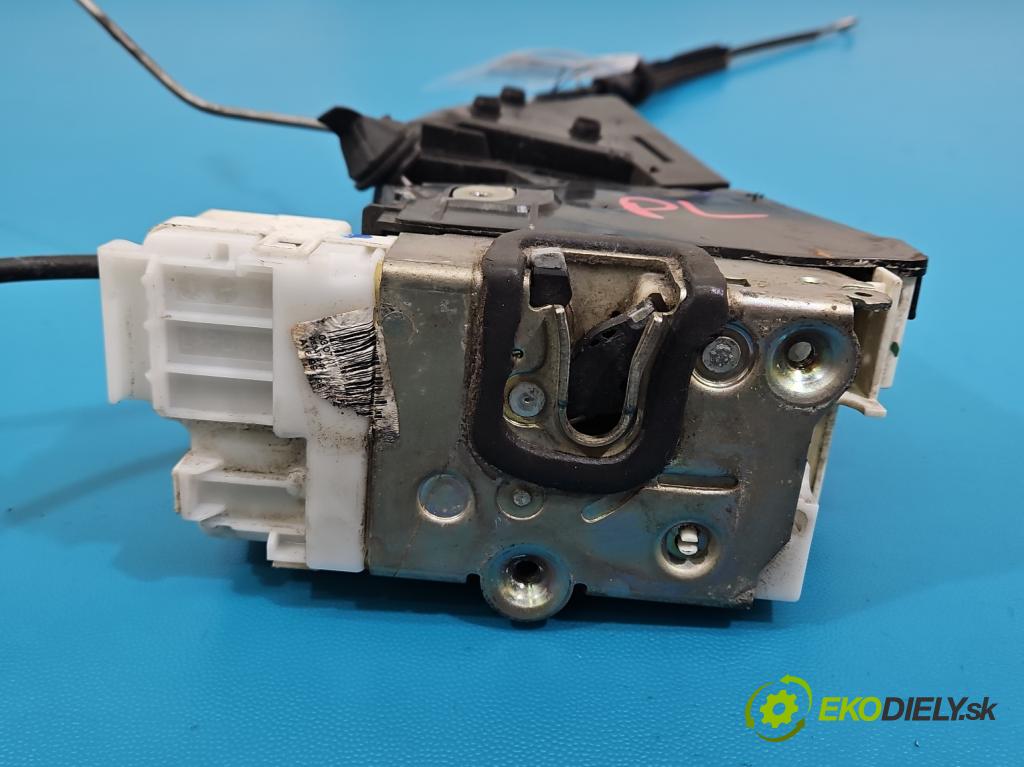 Mercedes B W245 2005-2011 2.0 cdi 140 hp automatic 103 kW 1992 cm3 5- zámek přední levý 1697202535