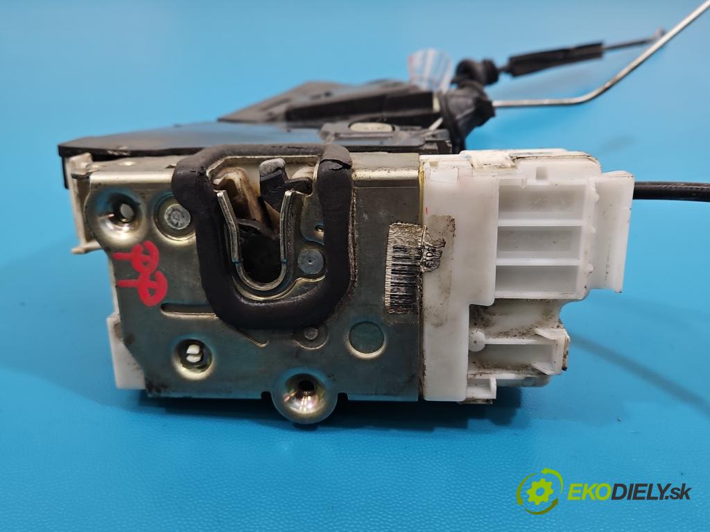 Mercedes B W245 2005-2011 2.0 cdi 140 HP automatic 103 kW 1992 cm3 5- zámok predné pravý 1697202835