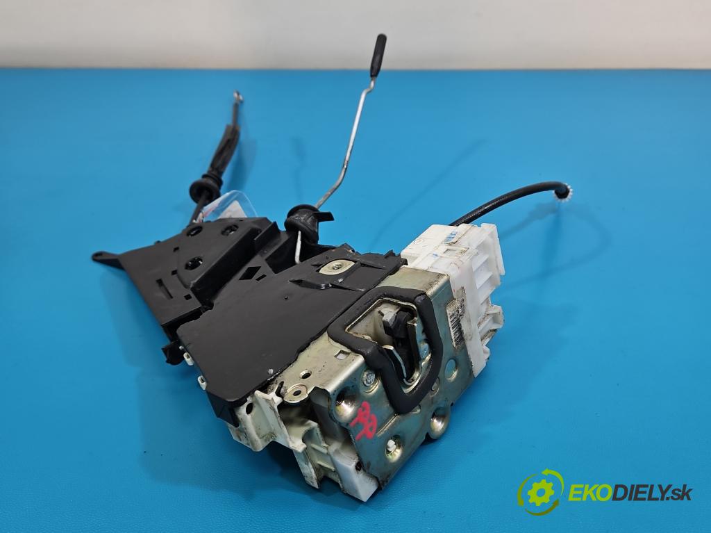 Mercedes B W245 2005-2011 2.0 cdi 140 HP automatic 103 kW 1992 cm3 5- zámok predné pravý 1697202835