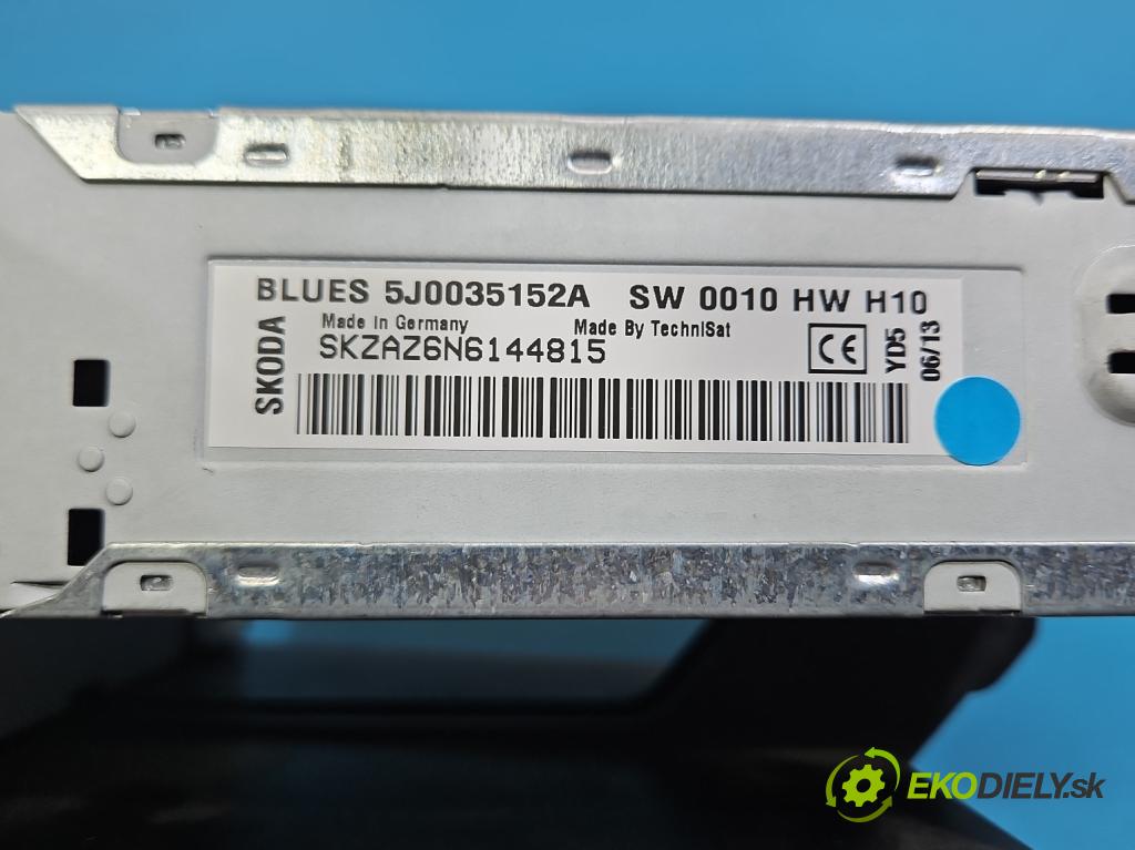 Skoda Roomster 1.4 16V 86 hp manual 63 kW 1390 cm3 5- Radio továrna: 5J0035152A