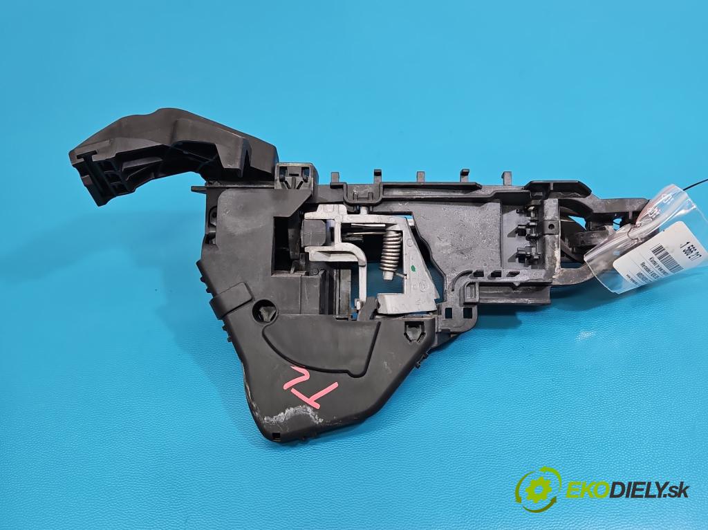 Mercedes B W245 2005-2011 2.0 cdi 140 hp automatic 103 kW 1992 cm3 5- klika zadní levé A1697600334 (Klika dveří ostatní)
