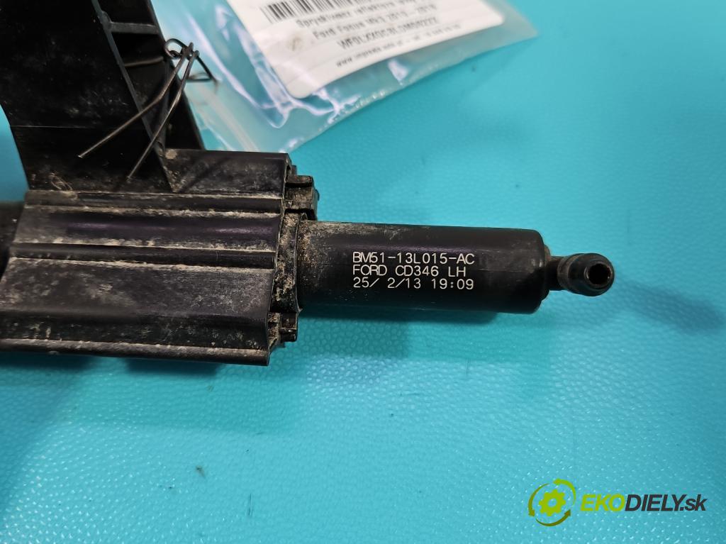 Ford Focus Mk3 2010-2018 1.6 tdci 105 hp manual 77 kW 1560 cm3 5- ostřikovač reflektor: levý BM51-13L015-AC (Motorek ostřikovačů)