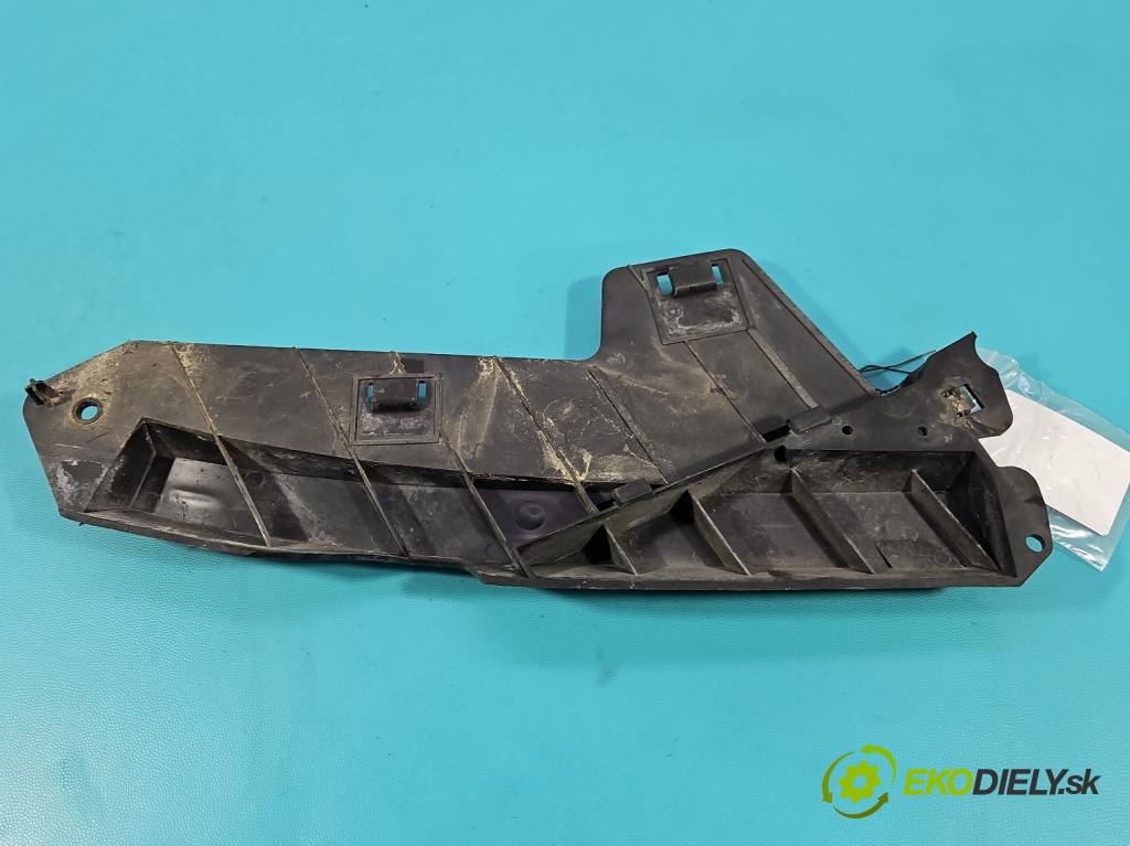 Volvo V70 III 2007-2016 2.0 16V 145 hp manual 107 kW 1999 cm3 5- Boty: nárazníku přední levý 30796387