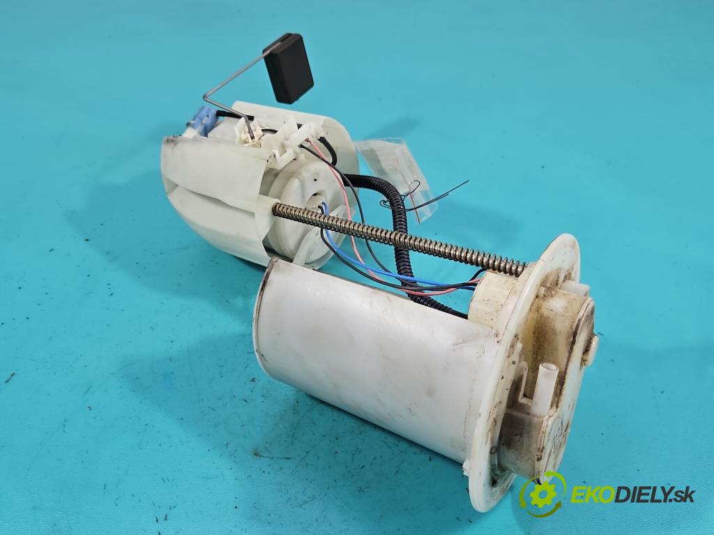 Toyota Yaris II 2005-2011 1.0 vvti 69KM manual 51 kW 998 cm3 3- čerpadlo palivo 77020-0D130