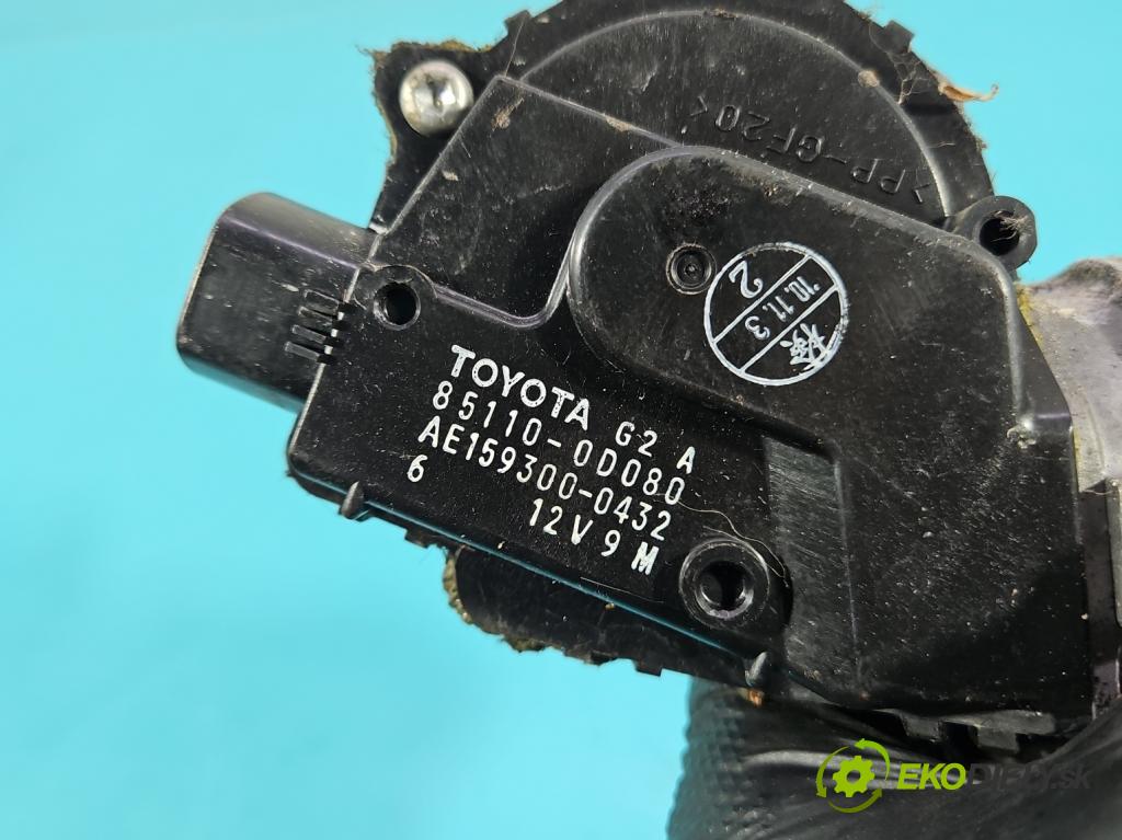 Toyota Yaris II 2005-2011 1.0 vvti 69KM manual 51 kW 998 cm3 3- motor stieračov predné 85110-0D080