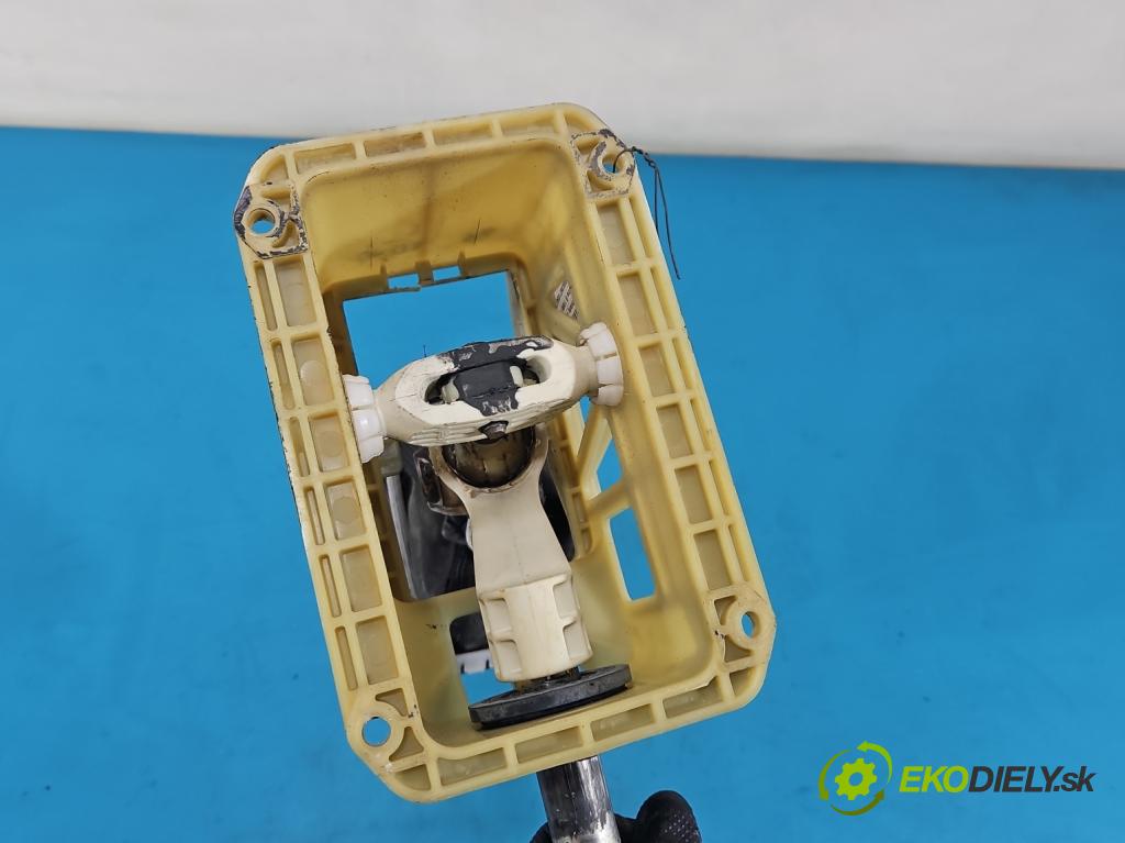 Opel Vectra B 1995-2002 1.8 16V 116 HP manual 85 kW 1799 cm3 4- Páka: Změny: stupeň,rýchlosť 90446897 (Rýchlostná páka (kulisa))