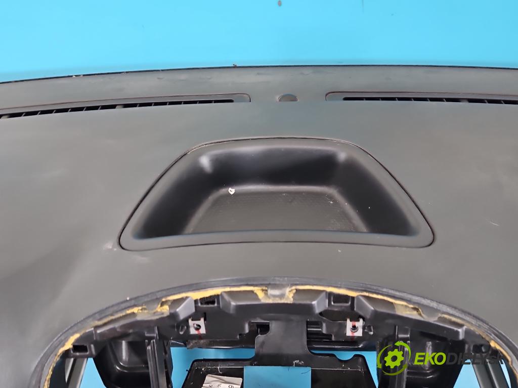 Hyundai H1 II 2007-2023 2.5 crdi 170 hp manual 125 kW 2497 cm3 5- kokpit,přistrojova deska