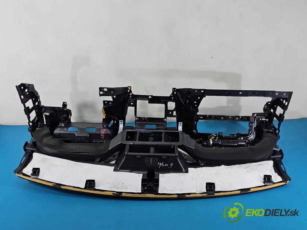 Hyundai H1 II 2007-2023 2.5 crdi 170 hp manual 125 kW 2497 cm3 5- kokpit,přistrojova deska