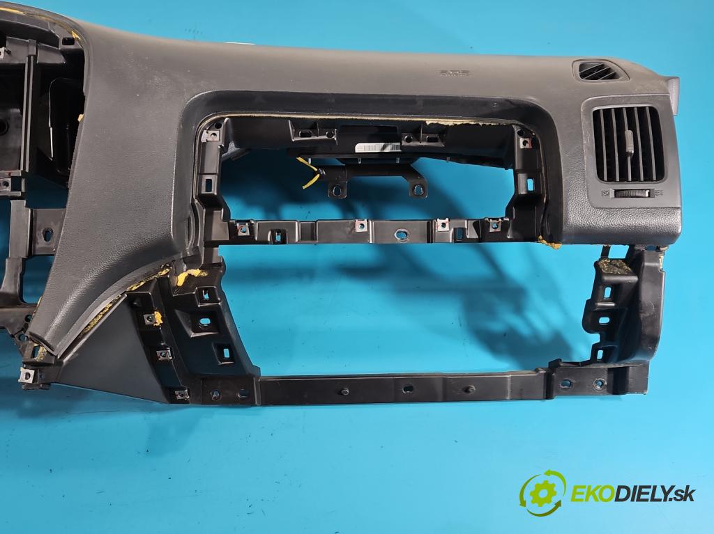 Hyundai H1 II 2007-2023 2.5 crdi 170 hp manual 125 kW 2497 cm3 5- kokpit,přistrojova deska