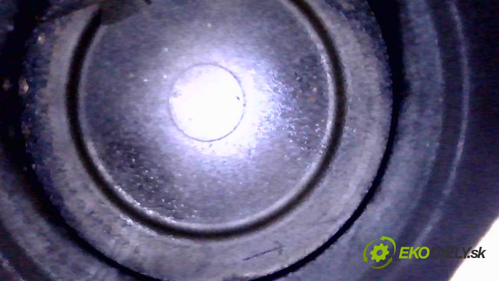 Ford Mondeo Mk5 2014-2022 2.0 16V 140 HP automatic 103 kW 1999 cm3 4- motor benzín: UACA