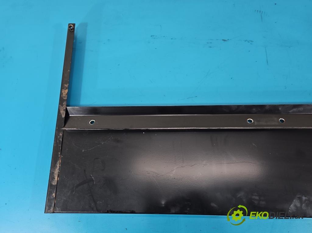 Skoda Roomster 1.4 16V 86 HP manual 63 kW 1390 cm3 5- Stena: Přepážka:  (Interiér ostatné)