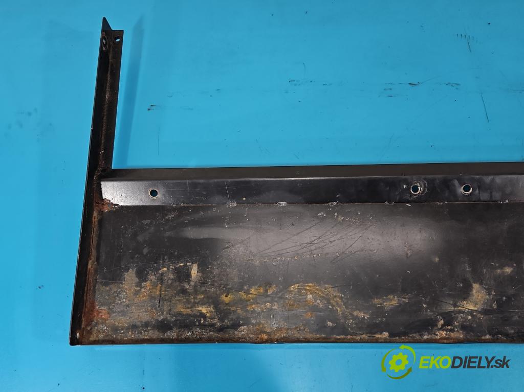 Skoda Roomster 1.4 16V 86 HP manual 63 kW 1390 cm3 5- Stena: Přepážka:  (Interiér ostatné)