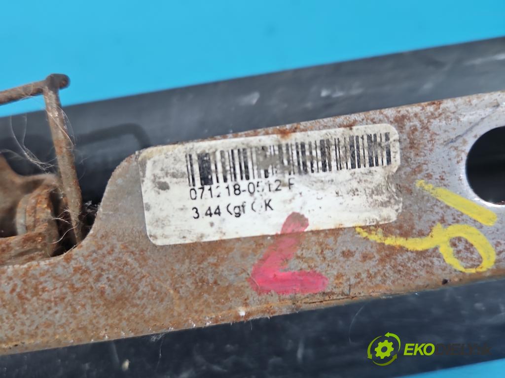 Hyundai H1 II 2007-2023 2.5 crdi 170 HP manual 125 kW 2497 cm3 5- Železnice: kreslo: