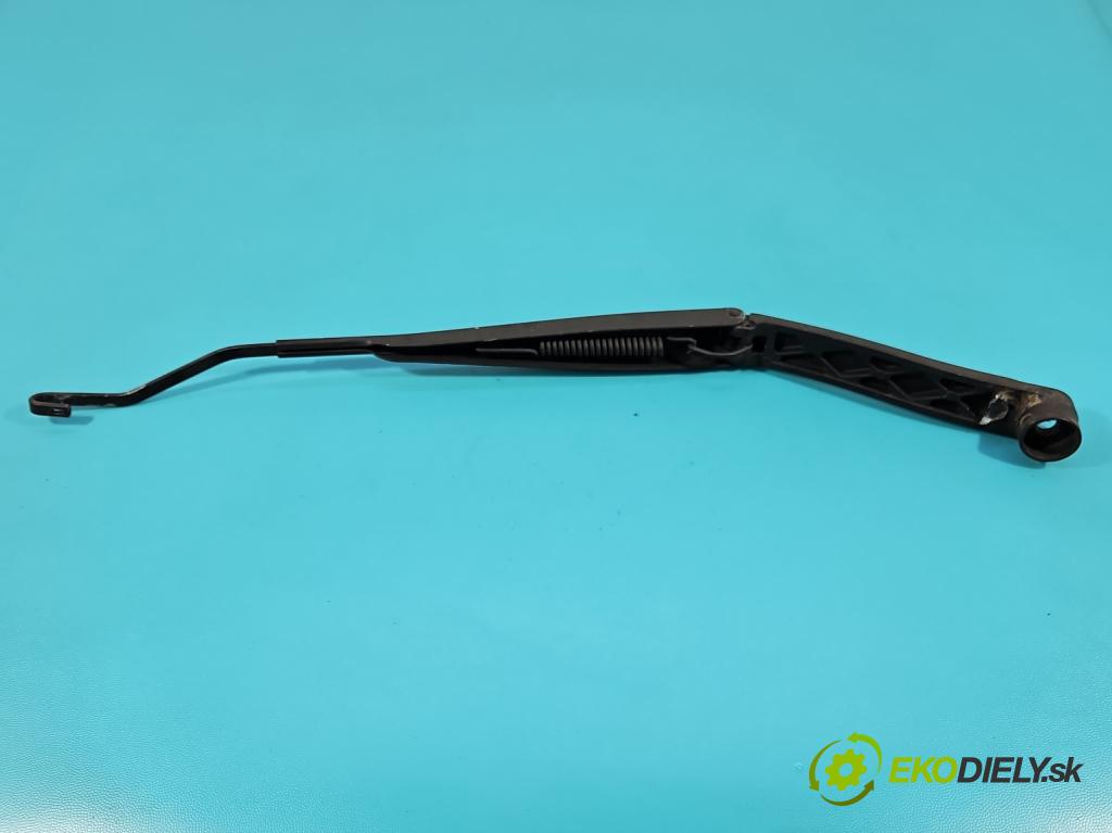 Hyundai H1 II 2007-2023 2.5 crdi 170 HP manual 125 kW 2497 cm3 5- rameno stieračov predné komplet W7541