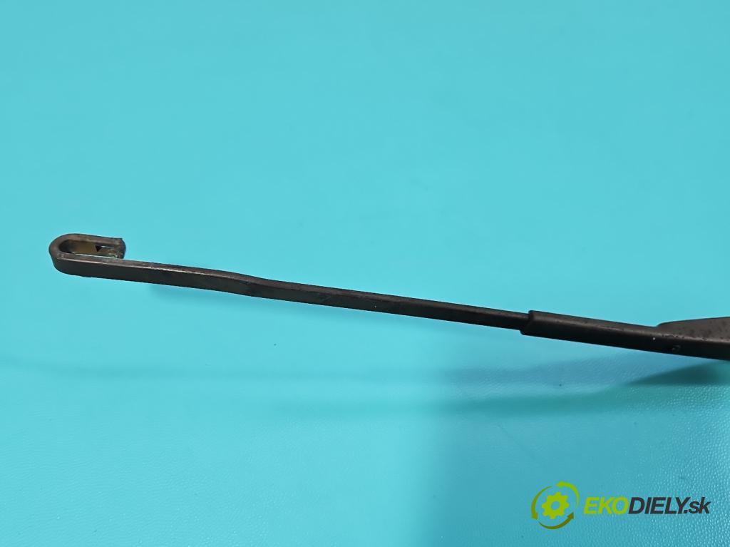 Hyundai H1 II 2007-2023 2.5 crdi 170 HP manual 125 kW 2497 cm3 5- rameno stieračov predné komplet W7541