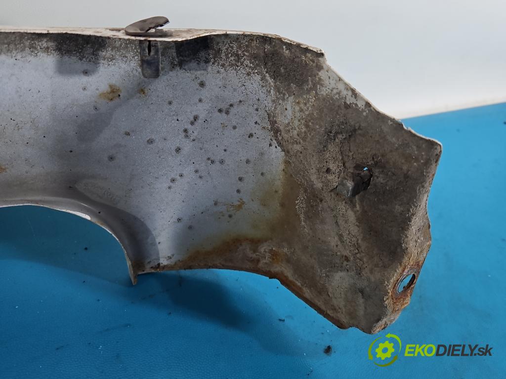 Toyota Yaris II 2005-2011 1.0 vvti 69KM manual 51 kW 998 cm3 3- blatník predné ľavý  (Blatník predný ľavý)