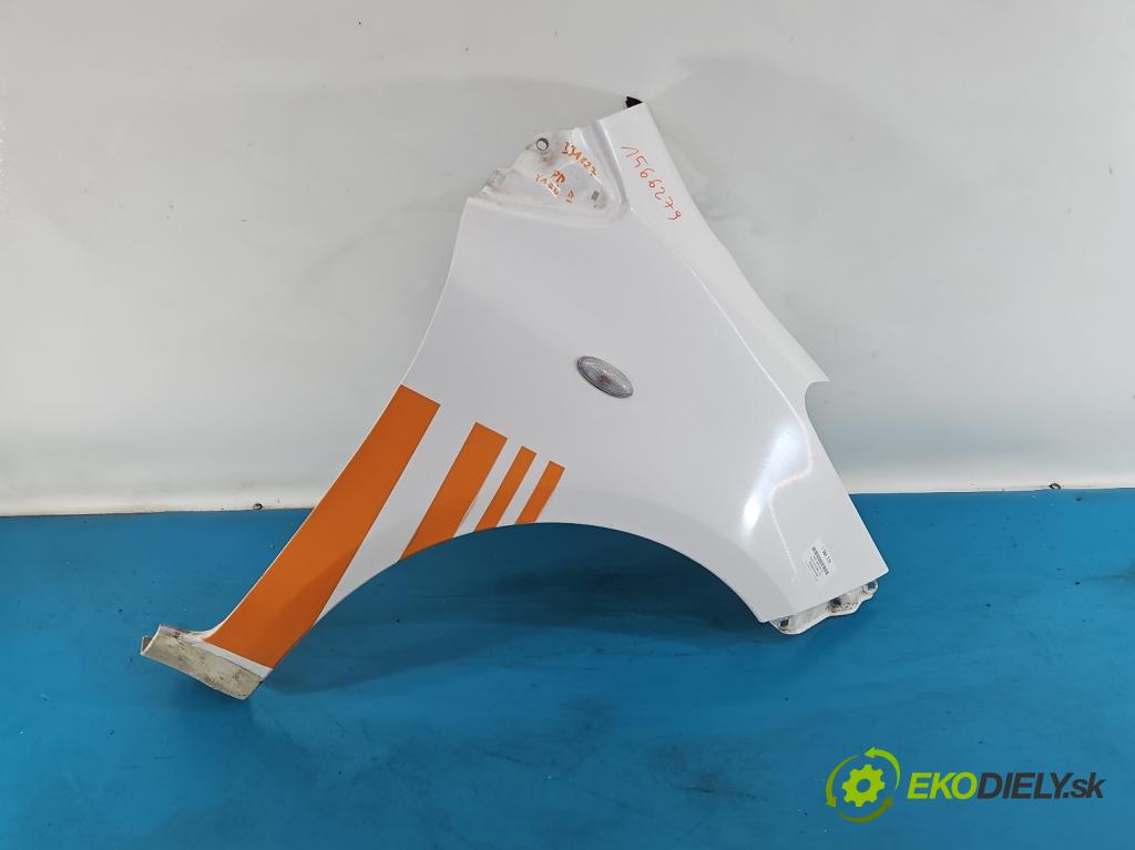 Toyota Yaris II 2005-2011 1.0 vvti 69KM manual 51 kW 998 cm3 3- blatník predné pravý  (Kľučka dverí ostatné)