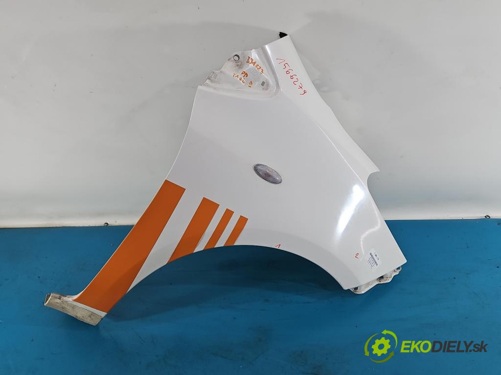 Toyota Yaris II 2005-2011 1.0 vvti 69KM manual 51 kW 998 cm3 3- blatník predné pravý  (Kľučka dverí ostatné)