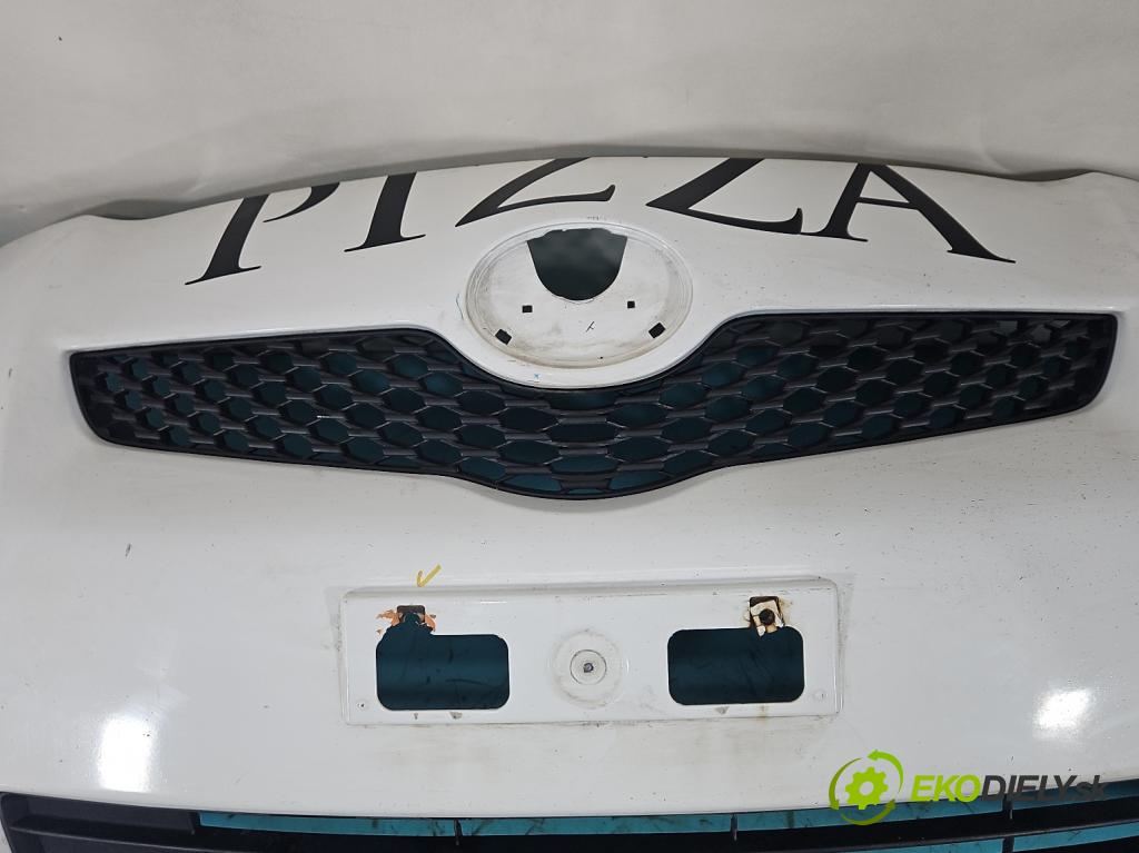 Toyota Yaris II 2005-2011 1.0 vvti 69KM manual 51 kW 998 cm3 3- nárazník predné  (Kľučka dverí ostatné)