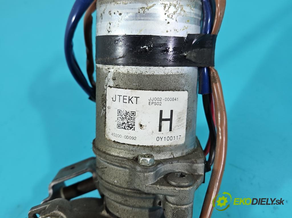 Toyota Yaris II 2005-2011 1.0 vvti 69KM manual 51 kW 998 cm3 3- čerpadlo posilovač 45200-0D092 (Servočerpadlo)