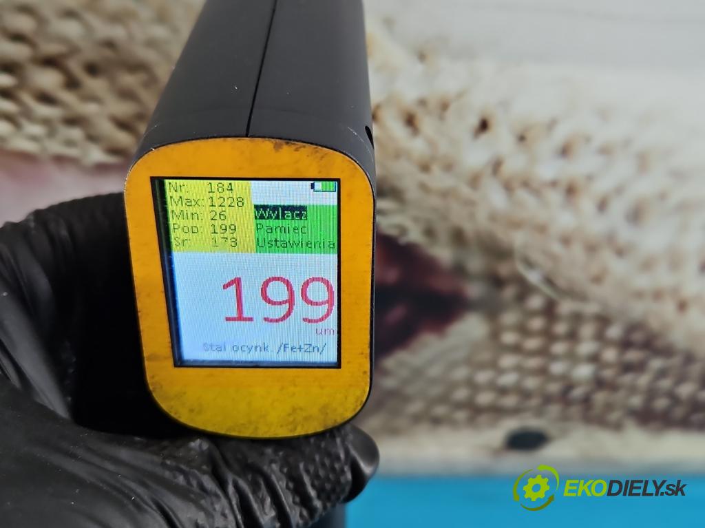 Skoda Roomster 1.4 16V 86 HP manual 63 kW 1390 cm3 5- dvere zadné pravé (Kľučka dverí ostatné)