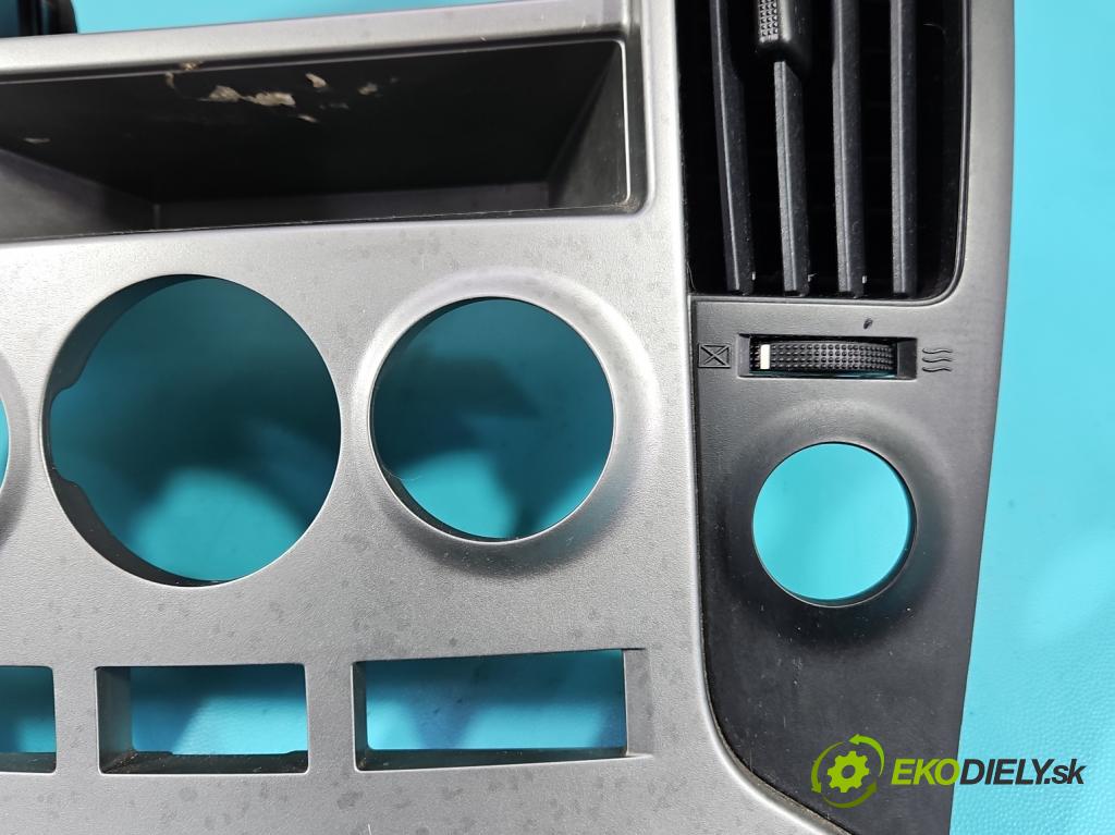 Hyundai H1 II 2007-2023 2.5 crdi 170 HP manual 125 kW 2497 cm3 5- Mřížka: kúrenia stredová  (Mriežka kúrenia (fukár))