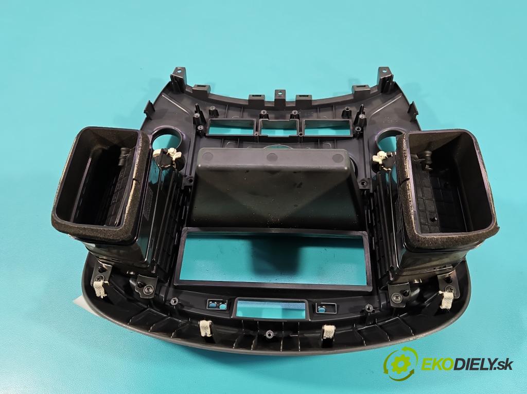 Hyundai H1 II 2007-2023 2.5 crdi 170 HP manual 125 kW 2497 cm3 5- Mřížka: kúrenia stredová  (Mriežka kúrenia (fukár))