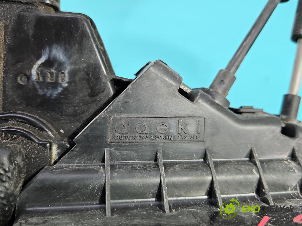 Hyundai H1 II 2007-2023 2.5 crdi 170 hp manual 125 kW 2497 cm3 5- zámek přední levý