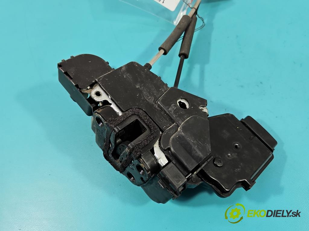 Hyundai H1 II 2007-2023 2.5 crdi 170 hp manual 125 kW 2497 cm3 5- zámek přední levý