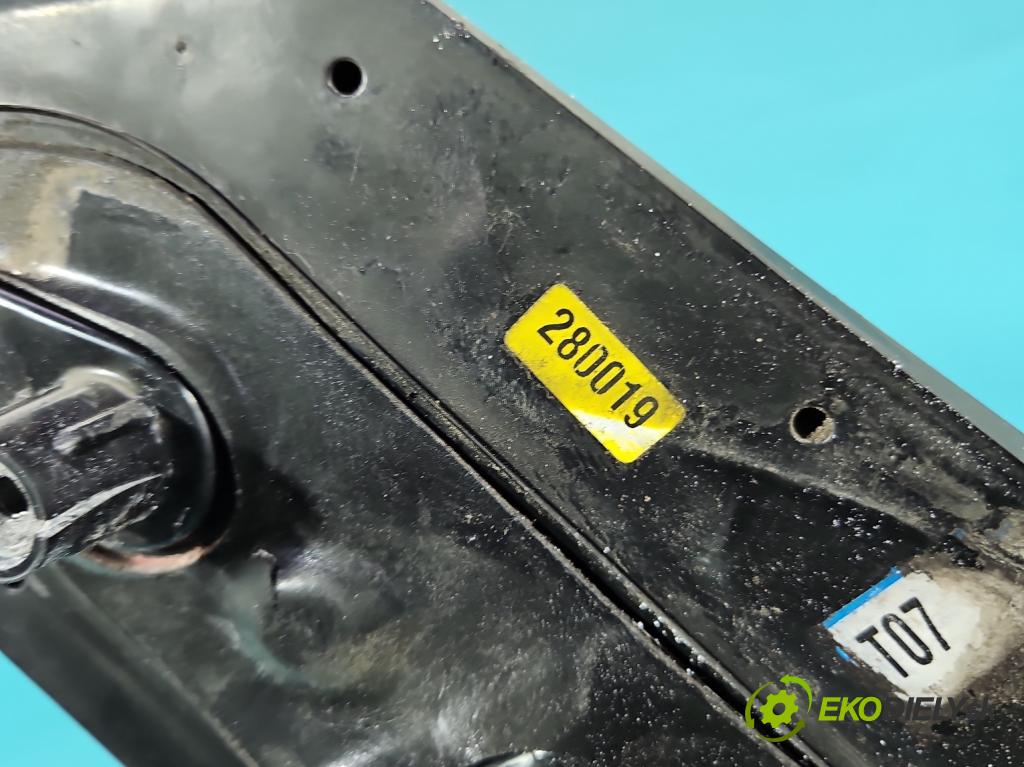 Hyundai H1 II 2007-2023 2.5 crdi 170 HP manual 125 kW 2497 cm3 5- zrkadlo ľavé  (Kľučka dverí ostatné)