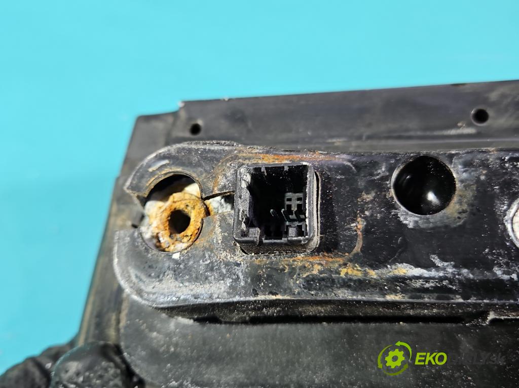 Hyundai H1 II 2007-2023 2.5 crdi 170 HP manual 125 kW 2497 cm3 5- zrkadlo ľavé  (Kľučka dverí ostatné)