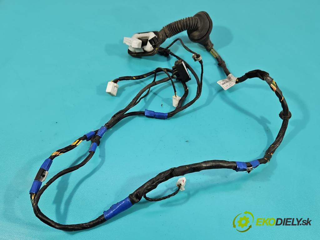 Hyundai H1 II 2007-2023 2.5 crdi 170 HP manual 125 kW 2497 cm3 5- Zväzok: dvere predné pravých 91601-4H060