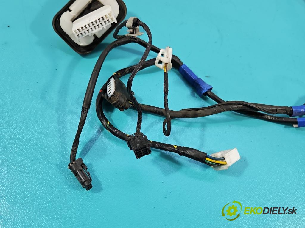 Hyundai H1 II 2007-2023 2.5 crdi 170 HP manual 125 kW 2497 cm3 5- Zväzok: dvere predné pravých 91601-4H060