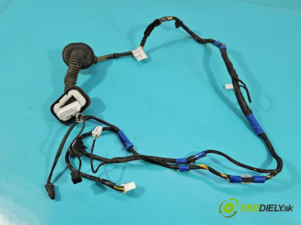 Hyundai H1 II 2007-2023 2.5 crdi 170 HP manual 125 kW 2497 cm3 5- Zväzok: dvere predné pravých 91601-4H060