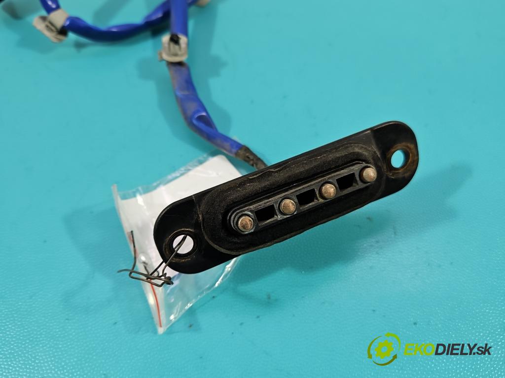 Hyundai H1 II 2007-2023 2.5 crdi 170 HP manual 125 kW 2497 cm3 5- Zväzok: dvere zadné pravých 93595-4H200