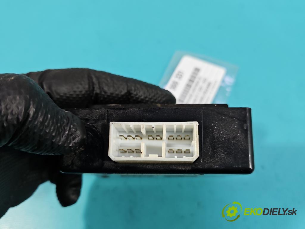 Hyundai H1 II 2007-2023 2.5 crdi 170 HP manual 125 kW 2497 cm3 5- riadiaca jednotka parkovaní: 95700-4H100