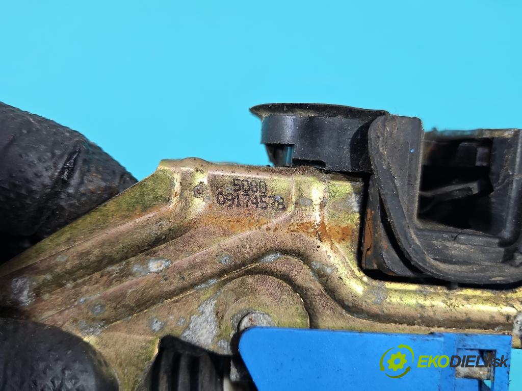 Opel Omega B 1994-2003 3.0 V6 211KM automatic 155 kW 2962 cm3 4- zámek přední levý 90493702