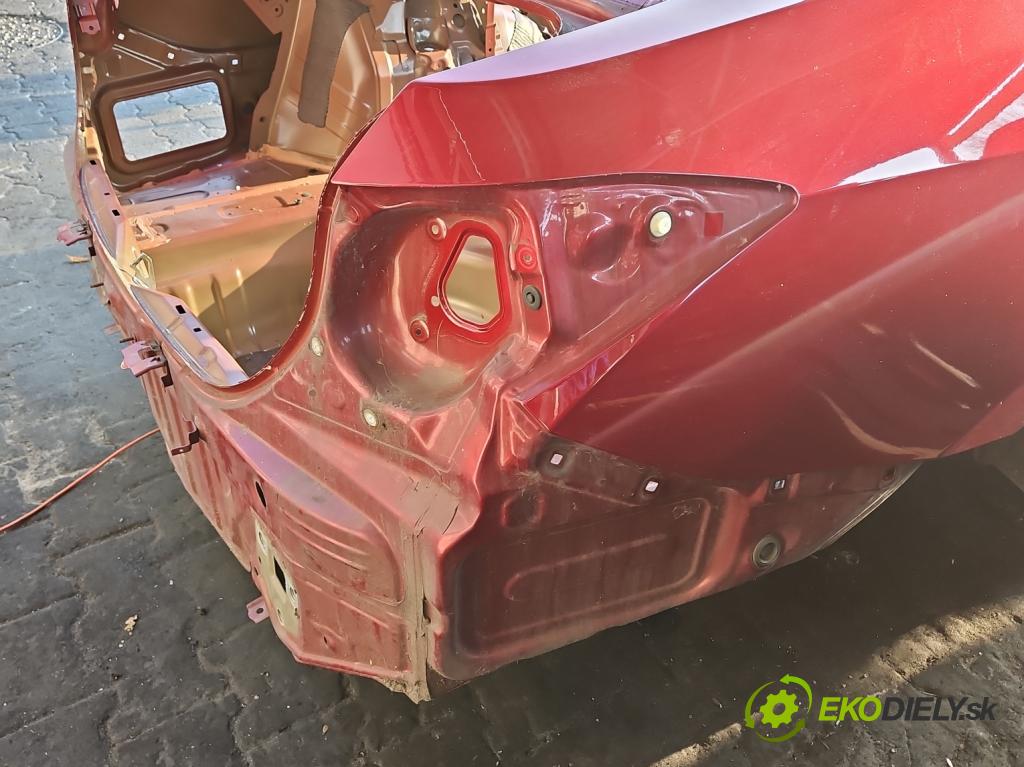 Toyota Corolla E16/E18  2013-2019 1.6 16V 132  HP manual 97 kW 1598 cm3 4- blatník zadné pravý