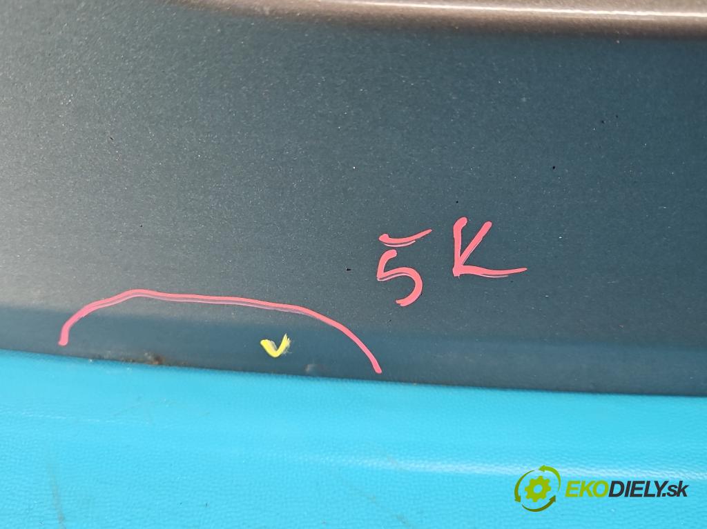 Vw Golf plus 1.9 tdi 105 HP manual 77 kW 1896 cm3 5- zadna kufor  (Kapota zadná (kufor))