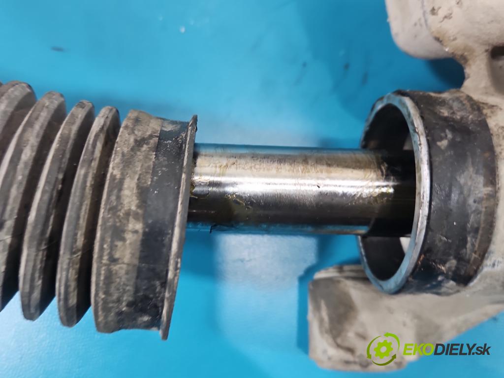 Ford Focus Mk3 2010-2018 1.6 tdci 105 HP manual 77 kW 1560 cm3 5- Ozubené kolo: volant CV6C3D070LA