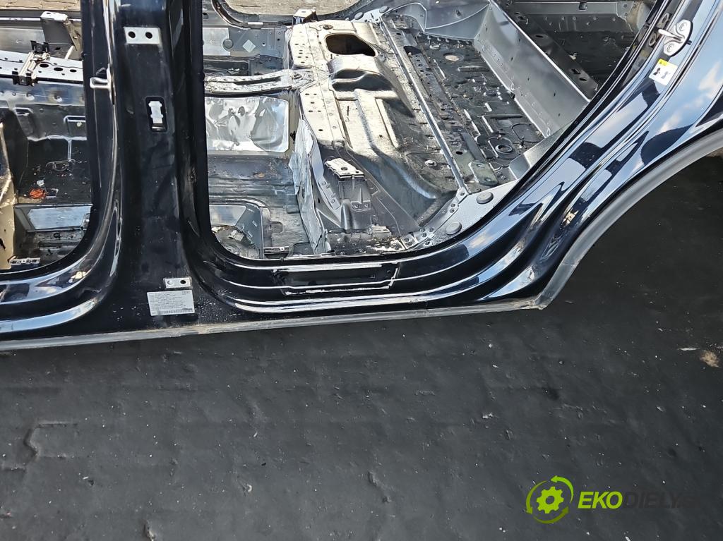 Audi Q7 2015- 3.0 TFSI CRE: 333KM: automatic 245 kW 2995 cm3 5- Práh: ľavý  (Karoséria ostatné)