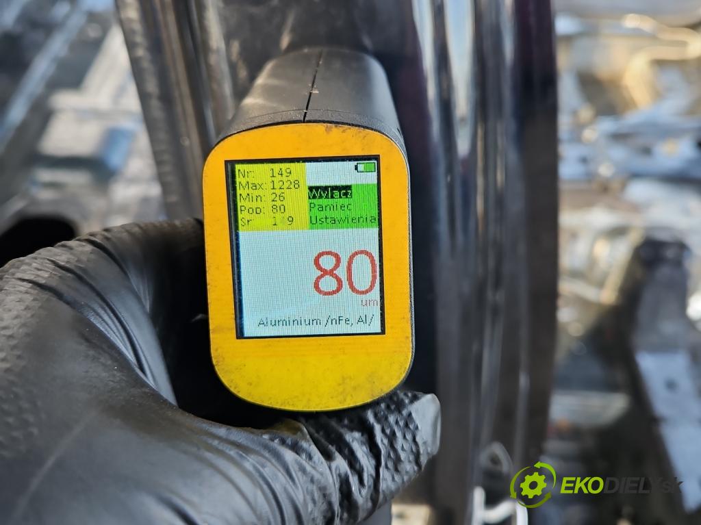 Audi Q7 2015- 3.0 TFSI CRE: 333KM: automatic 245 kW 2995 cm3 5- Práh: pravý  (Karoséria ostatné)