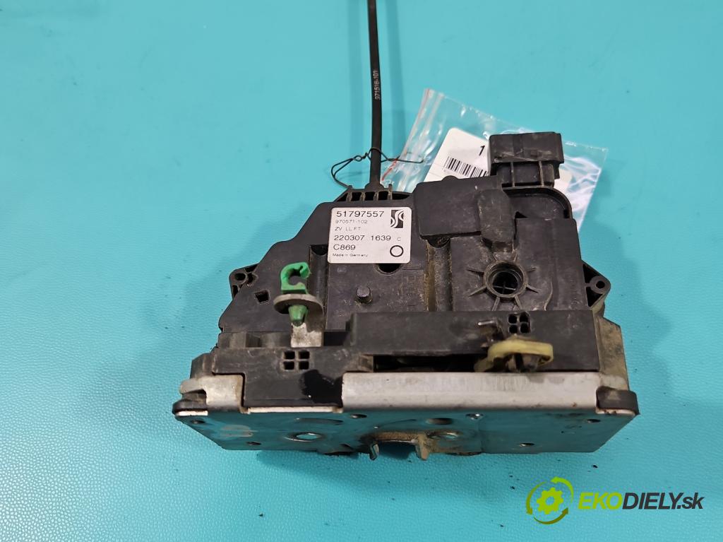 Fiat Punto Grande 1.3 jtd 90 HP manual 66 kW 1248 cm3 5- zámok predné ľavý 51797557