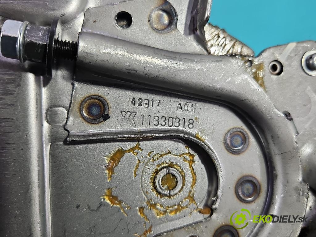 Toyota Corolla E16/E18  2013-2019 1.6 16V 132  HP manual 97 kW 1598 cm3 4- Páka: brzda: ručný 11330317