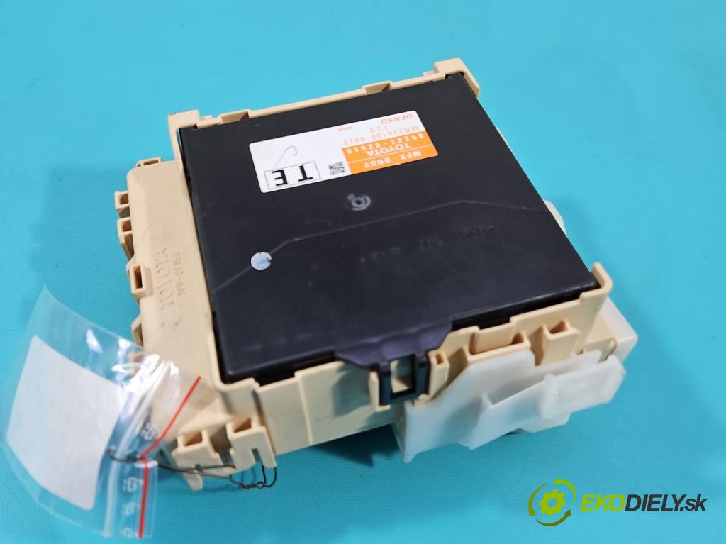 Toyota Corolla E16/E18  2013-2019 1.6 16V 132  HP manual 97 kW 1598 cm3 4- riadiaca jednotka ostatné 89221-02610