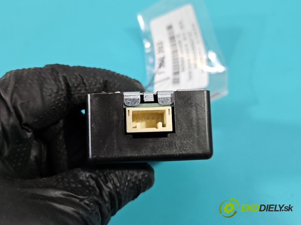 Toyota Corolla E16/E18  2013-2019 1.6 16V 132  HP manual 97 kW 1598 cm3 4- riadiaca jednotka ostatné 89741-02260B