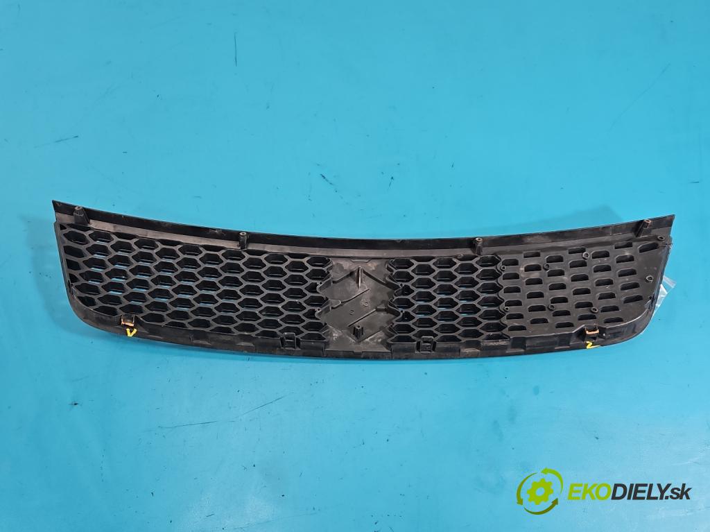 Suzuki Swift Mk6 2005-2010 1.6 16V 125 hp manual 92 kW 1586 cm3 3- mřížka 71741-57K1