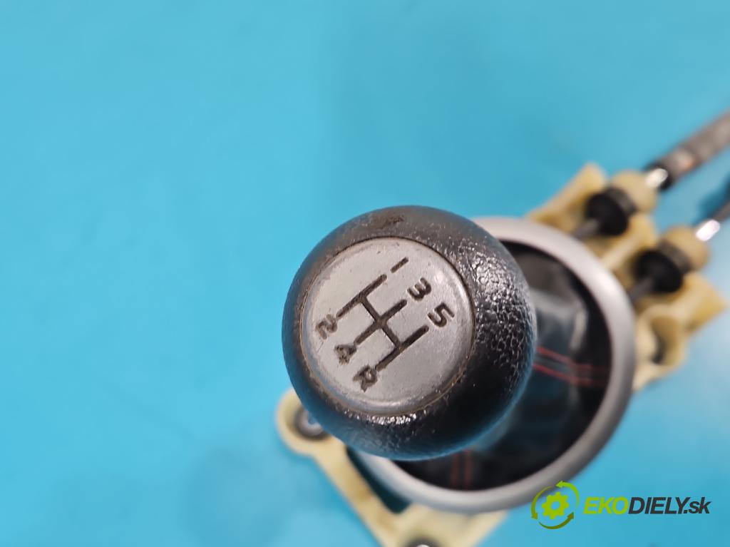 Suzuki Swift Mk6 2005-2010 1.6 16V 125 HP manual 92 kW 1586 cm3 3- Páka: Změny: stupeň,rýchlosť  (Rýchlostná páka (kulisa))