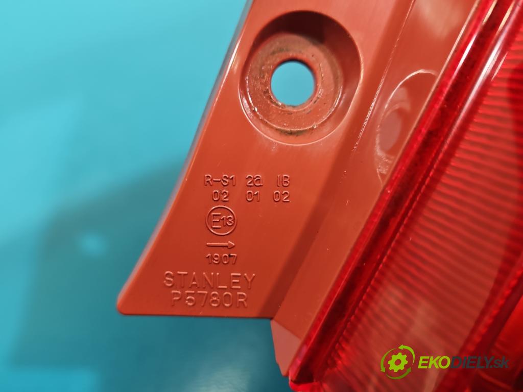 Suzuki Swift Mk6 2005-2010 1.6 16V 125 HP manual 92 kW 1586 cm3 3- svetlo / reflektor zadné pravé  (Kľučka dverí ostatné)